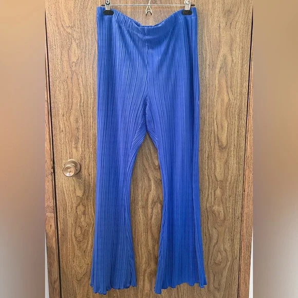 H&M Retro Blue Pleated Flare Pants - Picture 1 of 4